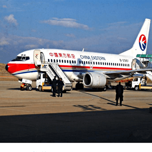 长水航空运输航空快运业稳步发展的原因是什么？